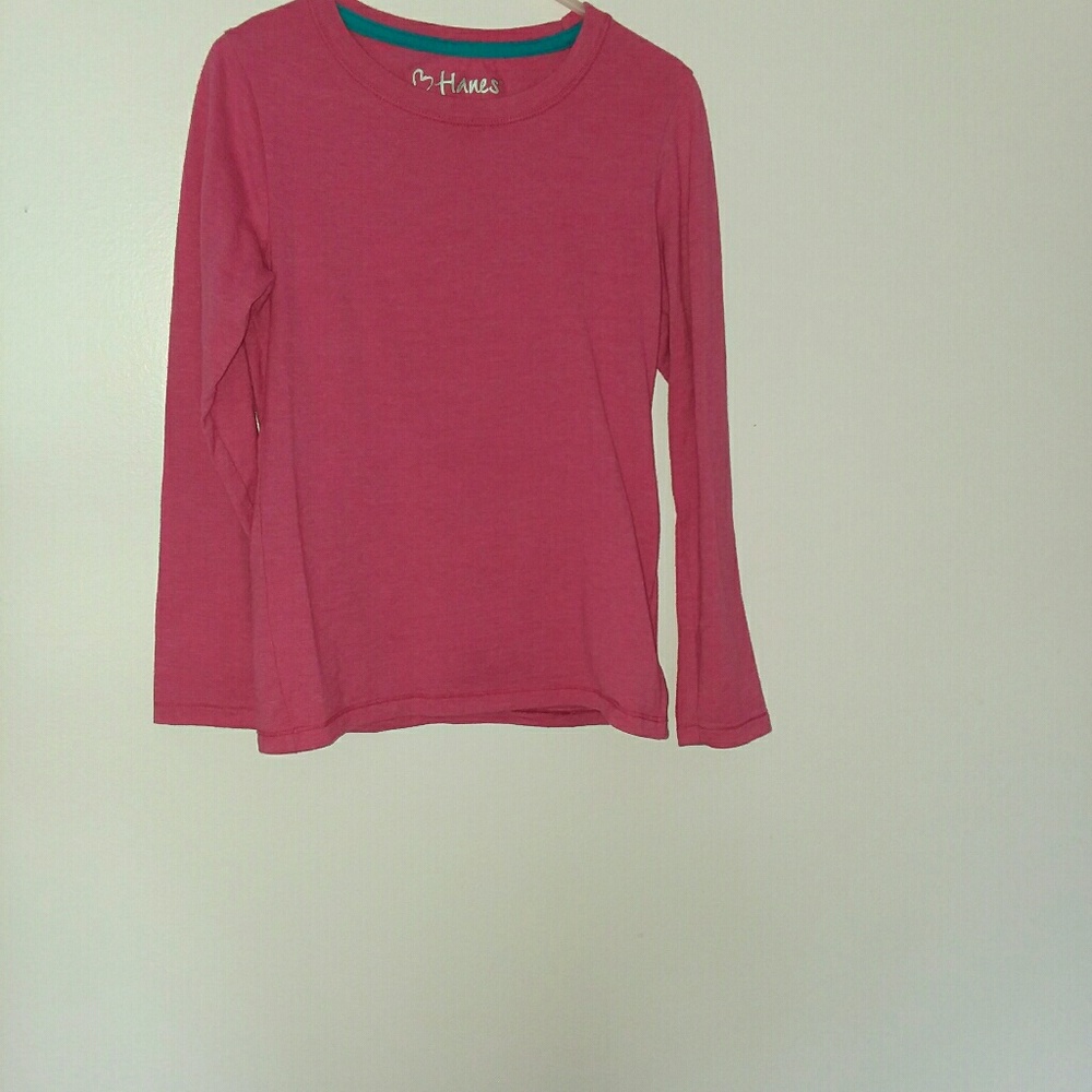 Plain pink Hanes long sleeve t-shirt